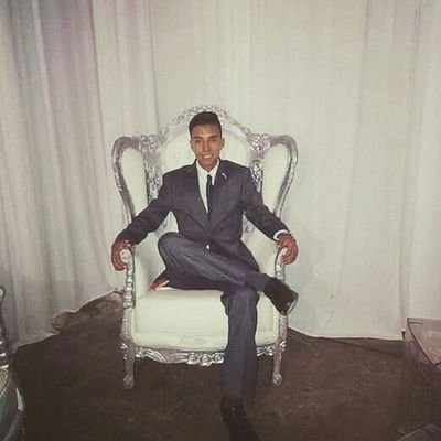 Joven divertido,soñdor,visionario comprometido con la sociedad y el cuidado del medio ambiente siempre dispuesto al diálogo 🌲😁