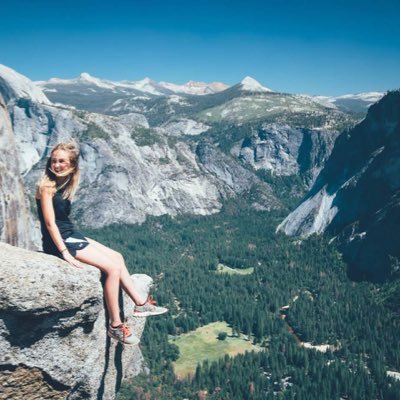 alexaduerst's profile picture. I talk in accents.