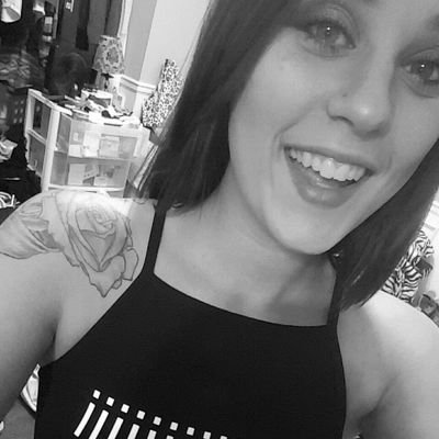 megan_e29's profile picture. the body is a temple, so why not decorate the walls?