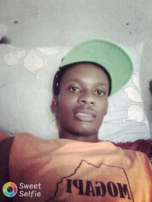 MolatlhegiMol's profile picture. Come closer n find out more bout me