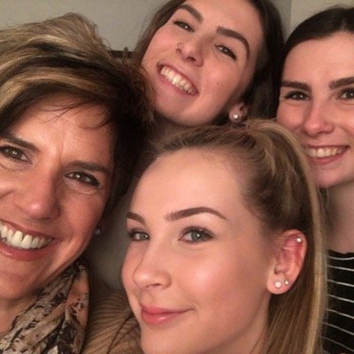 LBrackenbury's profile picture. 