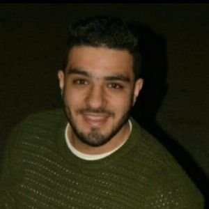 ‏السويس👍 بلد الرجالة👊 اهلاوي وافتخر😄 طايش بس عايش. صاحب السعادة👌علي باب اللة👐