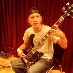 takabass_camino's profile picture. 作曲家 https://t.co/hGT0BofaeH 瞬きもせず,あんべりー,AKB48「ハステとワステ,stoicな美学」,乃木坂46「熱狂の捌け口」櫻坂46「行かないで」日向坂46「永遠のソフィア」SKE48,NMB48「やさキス」HKT48,まゆゆ,指原莉乃,松井珠理奈,らぶどる,ルーチェcaminoBass鳥取県出身