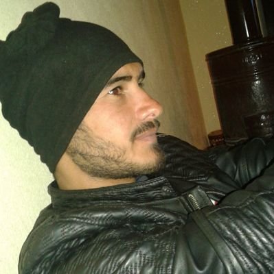 983_1214's profile picture. 