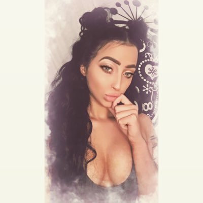 WolfieCarrillo's profile picture. Babygirl from España / Holland ❤️ 👻SC; Nelka_mala1992 / photomodel/ artist