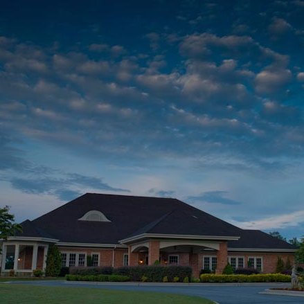 Verdict Ridge Golf & Country Club is located on the quiet, west side of Lake Norman, just 20 miles from uptown Charlotte.