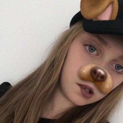 AmyClar51785552's profile picture. the reason i am blind is because Jeffree star's highlight