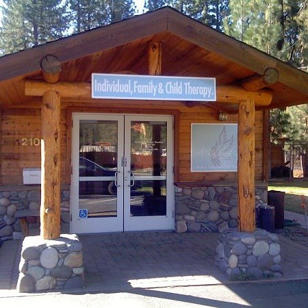 abalancedlifeCA's profile picture. 