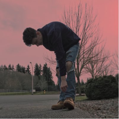 flip_packz's profile picture. MKE Born & Raised • stand up for your passions 💰 add me on sc : younghoolie414 💰