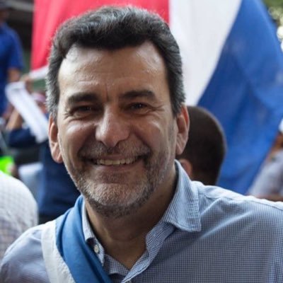 Ex Diputado Nacional; Ex Gobernador de Central; Ex Embajador OEA. Comunicador Social. Democrata. Liberal. #labuenapolítica