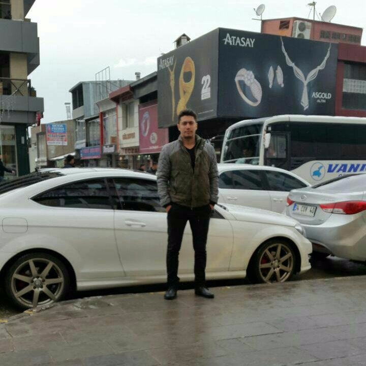 pezhmanm1324's profile picture. فروشگاه لوازم یدکی ام وی ام مطیعی فرد، عرضه کننده لوازم یدکی اصلی انواع خودروی ام وی ام