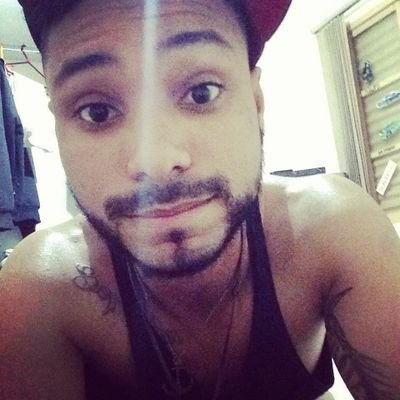 Para ser príncipe basta ser homem. Para ser encantado basta ter atitude.