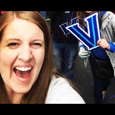 kcashin09's profile picture. 🍌 fall on you