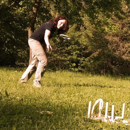 amelieeale's profile picture. 