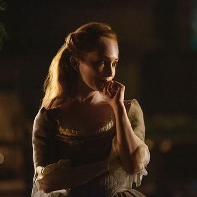 Fiona_UE's profile picture. •Fiona McKenzie, middle child of the highborn McKenzie clan, 22, healer, mother figure, loyal, brutally honest• Upperton Edge member, Victorian era•