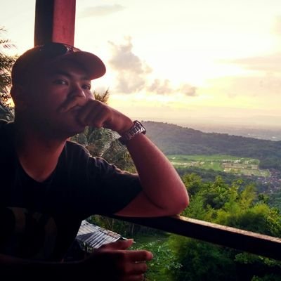 priyojati's profile picture. Semua Untuk Cinta dan Kasih Sayang SUCKS