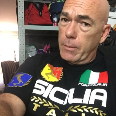 carmelo_steppa's profile picture. Always open to new ideas on how to live a happy healthy life