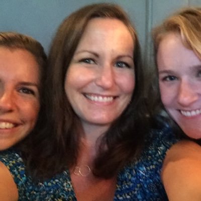 shariannsas's profile picture. 