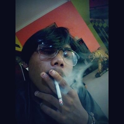 instagram' maulanaapew
idline' maul.thawechai