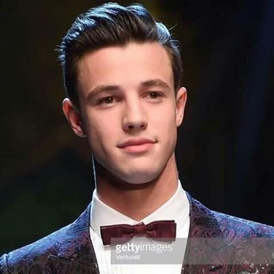 julissa_Dallas's profile picture. Hayes Grier😍 11-30-2016😍👫❤
1/12👏😍❤

Welcome❤🇨🇦✨