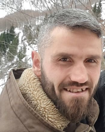 HakanALTUNBAYRK's profile picture. Bize kalmayacak dünya için,bize kalacak günahlar biriktiriyoruz.