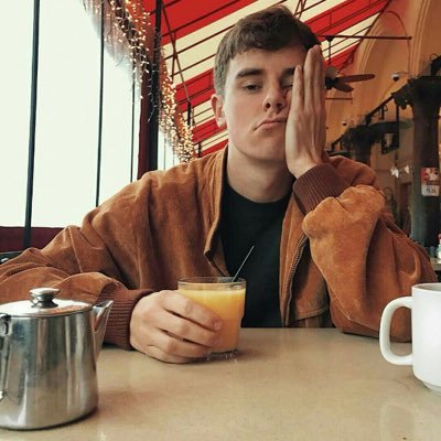 jonasovsky's profile picture. Не веду аккаунт, захожу сюда чисто излить душу и выплакаться