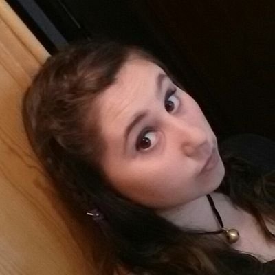 Lila...si lees esto, por favor, te estoy buscando...te hecho de menos, mi niña.