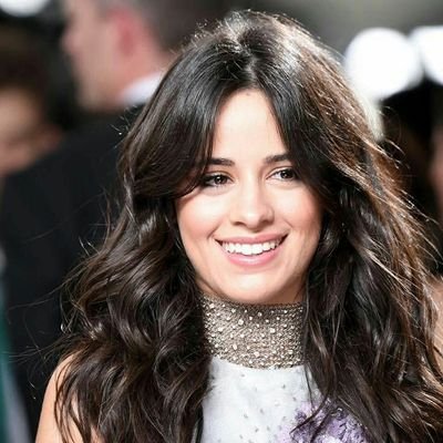 Frases e citações da cantora Camila Cabello. Ative as notificações para não perder nossos tweets.( @camilacabello97 )