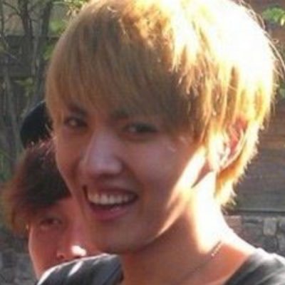 PUBRPG_OULA's profile picture. venez sur le rpg @RPG_OULA et on offre d pipes gratui!!!!!