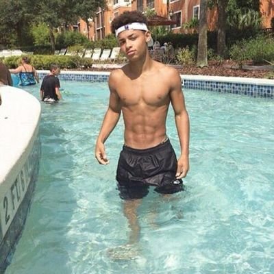 rpgw1bg's profile picture. my tongue between ur legs