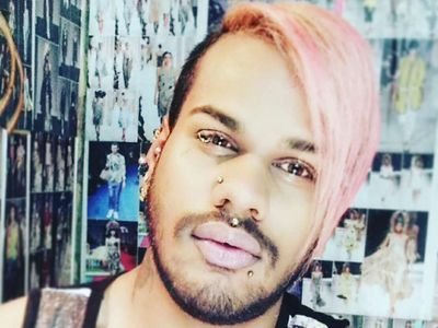 marcasmirnoff's profile picture. The makeup artist