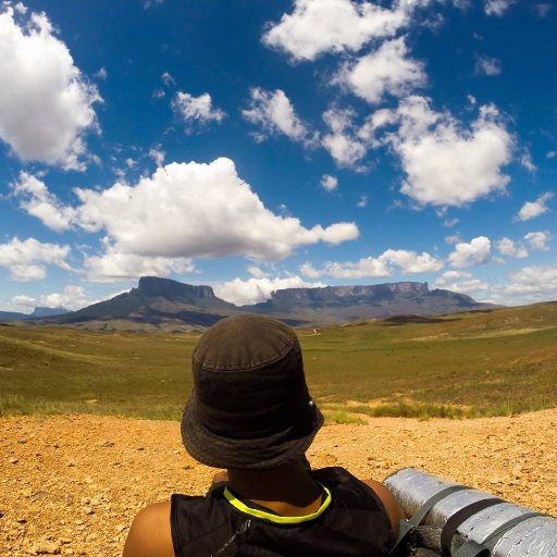 zomalvzla's profile picture. Be Here Now. #OldSoul #NursingStudent