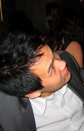 AnhHan's profile picture. Eternal optimist. Social Introvert. Failed hipster.