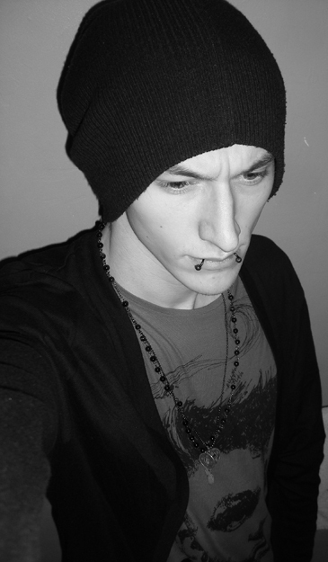 Jamie_Hurn's profile picture. Graphic Communicator. Graduate of NUA BA Graphic Communications.
Creative, Avid Gamer, Geek, Horror, Metal, Tattoos, UFC & Wrestling Fan.
Retweets SFW/NSFW Art.