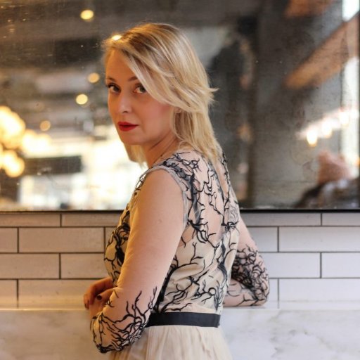 AlessiaFoglia's profile picture. Style consultant & Personal shopper https://t.co/OI0gXXyQ5u / Contributor for @glamouritalia and @radionumberone / Guest @QVCITALIA