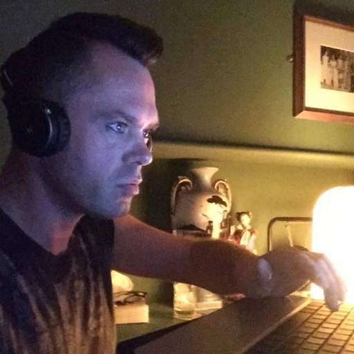 London based DJ, POP REMIXES- COMMERCIAL HOUSE & Dance floor fillers. Looking for Gigs in and around London.