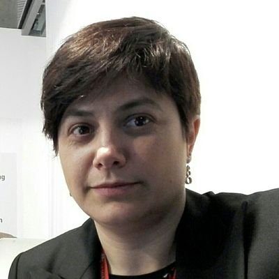 Bibliotecaria-Documentalista interessada en Internet, xarxes socials i el programari lliure. Més sobre mi: https://t.co/IUq4E1kqgj