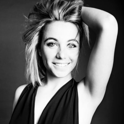 AndreeaPazos's profile picture. TODO LLEGA, TODO PASA Y TODO CAMBIA