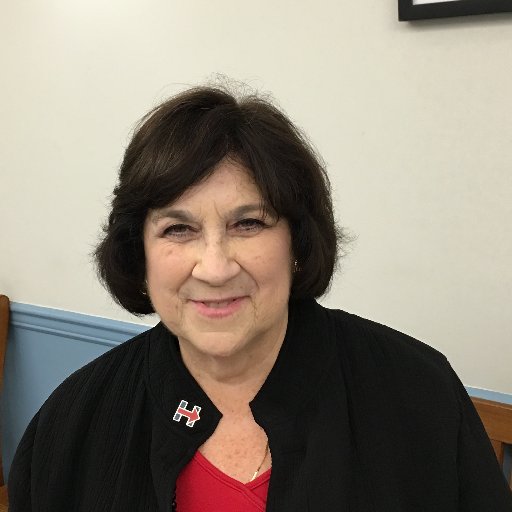 Formerly incarcerated Aging New York Jewish Lesbian Feminist & Child of Two survivors of the Holocaust
#WMI
#TheSuitcaseProject
#DecarcerateElderly