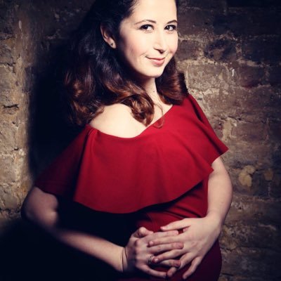 living in London ~ solo traveller ~ Photography ~ reading ~ playing the piano