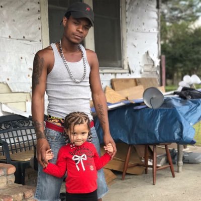 Vibin through life, daddy to a beautiful lil girl name makayla anything else just ask