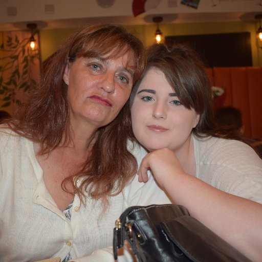 vikki15096's profile picture. animal lover and online activist