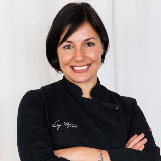 Ganadora de Masterchef2 🔸Servicio de Catering para todo tipo de eventos 😍Queremos que ese dia especial tome forma 💌catering@vickypulgarin.com
