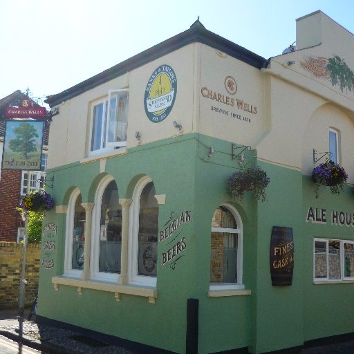 A traditional pub near the centre of Cambridge.

Cask beers - bottled Belgian beers - other drinks!

Tel. 01223 322553