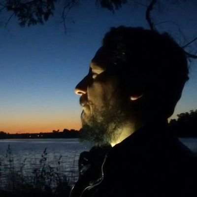Jefe Técnico Corporación Cultural y Teatro Municipal de Los Ángeles.
Ingeniero de ejecución en Sonido, Propietario director CHILEAUDIO. Músico- MACHUCA.