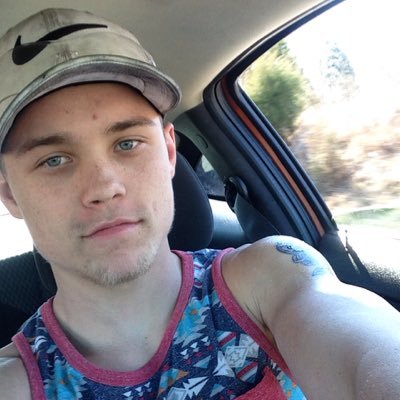 TreyLawler3's profile picture. 20. Class of 2015. 90's baby. Athlete and absolutely crazy about my UK Basketball and Notre Dame football