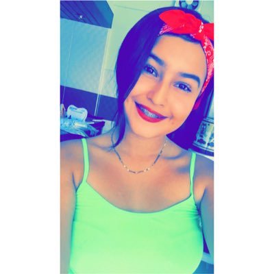 swimmer 

love  Maluma