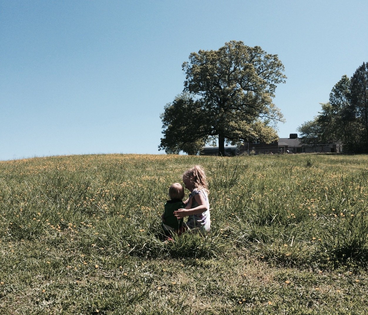 AMomFirstblog's profile picture. A mom just trying to put her kids first #Armywife #MomLife