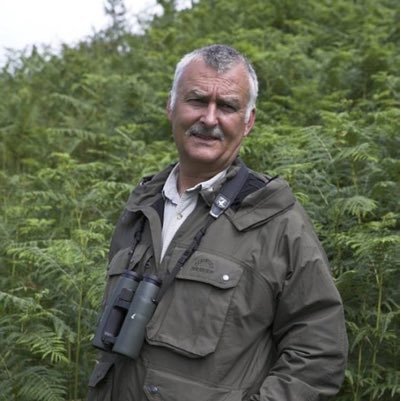 Passionate patch watcher. Guide at WWT Slimbridge and volunteer Warden at Coombe Hill Meadow