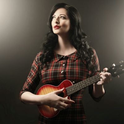junkqueenuk's profile picture. Quirky maker of jewellery, burlesque showgirl, photography nut, vintage lover and ukulele twanging, organ tinkling, songstress.